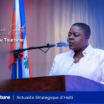 La ministre du Tourisme Stéphanie Smith s'exprime lors de la 15e Journée nationale de la diaspora haïtienne, à Port-au-Prince, le 20 avril 2026.