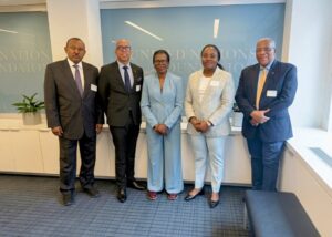 Sandra Paulemon intervenant à Washington lors d’une table ronde sur le financement du développement organisée par FP2030