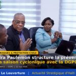 Dr Sandra Paulemon entourée de Paul Ruddy Mentor et Frantz Bastien lors de la séance de travail avec la DGPC à Port-au-Prince, le 11 mai 2026.