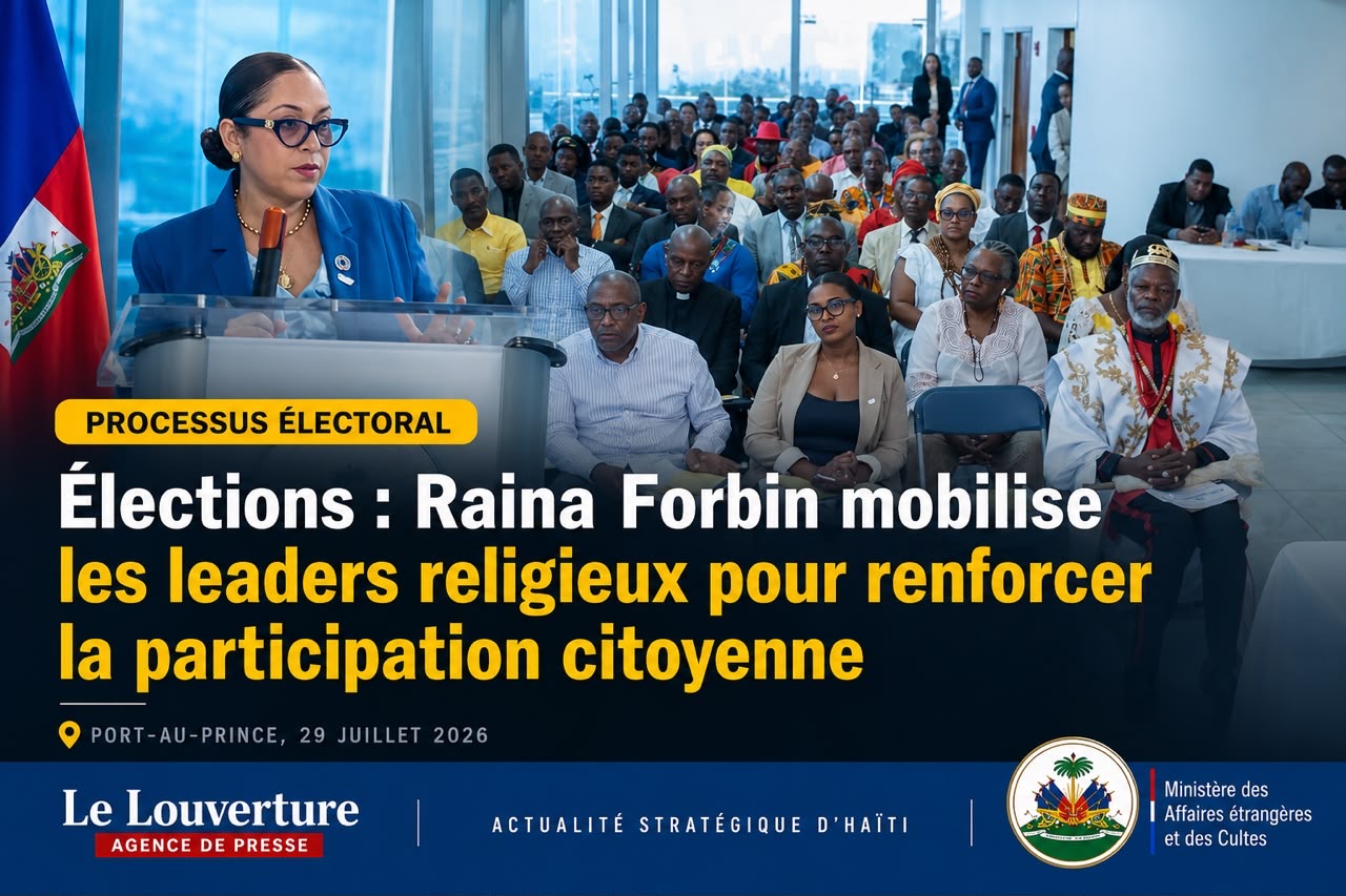 La ministre Raina Forbin s’adresse à des leaders religieux réunis au MAEC dans le cadre d’une rencontre consacrée au processus électoral.