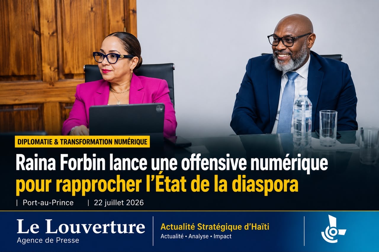 Raina Forbin lance une offensive numérique pour rapprocher l’État de la diaspora 8 Raina Forbin en réunion avec des responsables autour d'un écran montrant une carte des États-Unis et des services numériques.