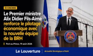 Le Premier ministre Alix Didier Fils-Aimé renforce le pilotage économique avec la nouvelle équipe de la BRH 26 Premier ministre Alix Didier Fils-Aimé remettant un document symbolique au nouveau Gouverneur de la BRH, Ronald Gabriel, lors de la cérémonie d'installation au CCDAAA.
