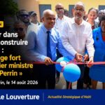 Le Premier ministre Alix Didier Fils-Aimé et le Ministre de l'Éducation Vijonet Déméro coupent le ruban inaugural des travaux de réaménagement de l'EFACAP de Mersan, à Camp-Perrin, le 14 août 2026.