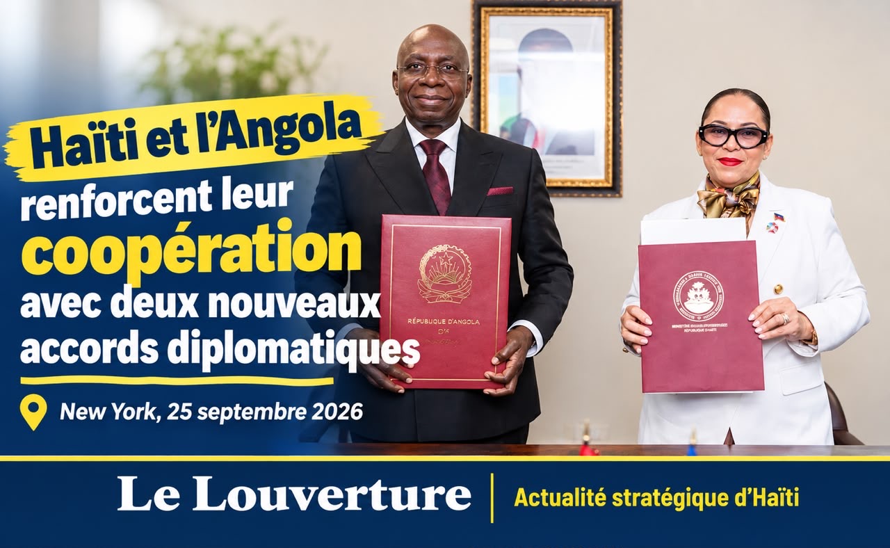 La ministre Raina Forbin et son homologue angolais Téte António lors de la signature des mémorandums d'entente.
