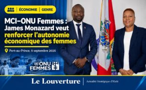 James Monazard échangeant avec la représentante d’ONU Femmes en Haïti.
